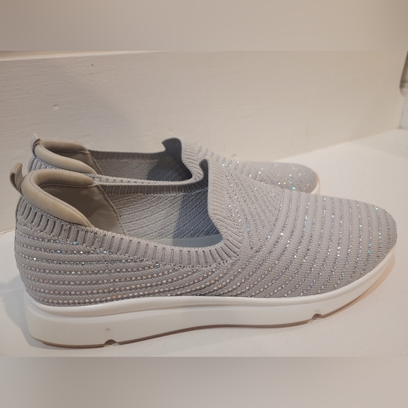 Kelly & Katie Women's Grey Glitter Slip-On Sneaker Sz 8 - Picture 9 of 11